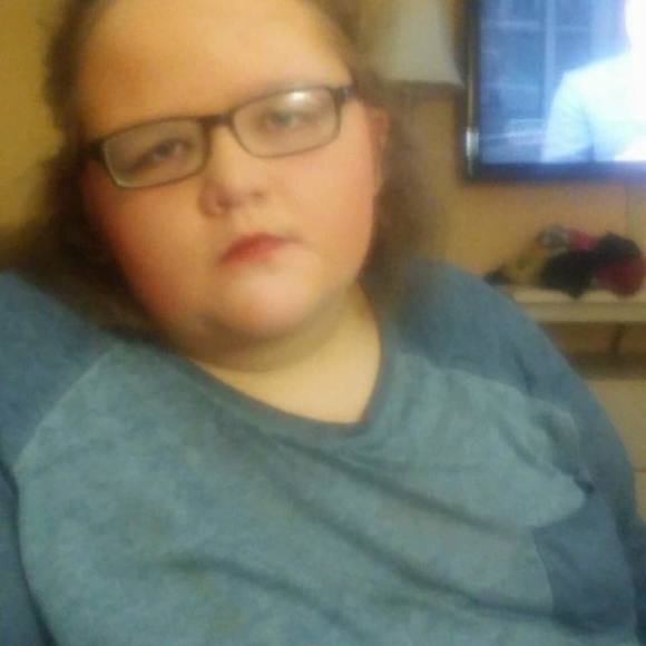 Meet your Posher, Angie - Picture 1 of 1